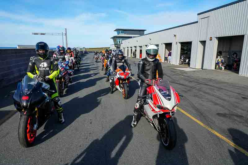 anglesey no limits trackday;anglesey photographs;anglesey trackday photographs;enduro digital images;event digital images;eventdigitalimages;no limits trackdays;peter wileman photography;racing digital images;trac mon;trackday digital images;trackday photos;ty croes